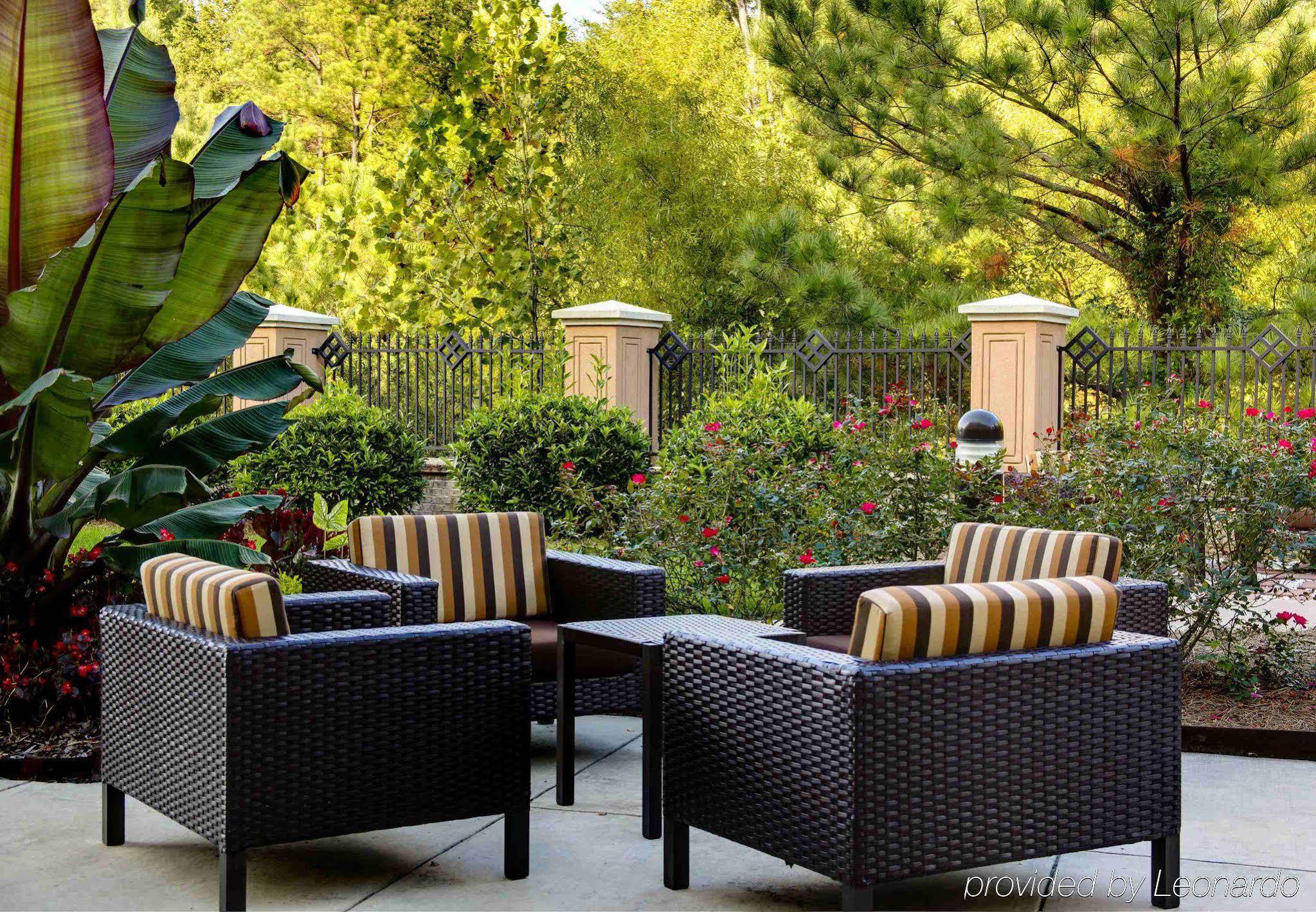 Hotel Courtyard Highpoint Zewnętrze zdjęcie